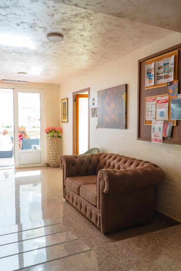 Apartmani "B-Elite" Будва Экстерьер фото